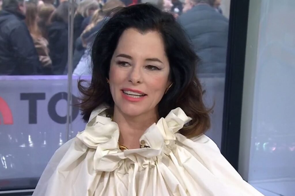 parker posey age