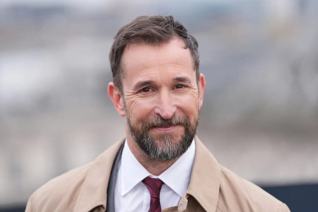 noah wyle age