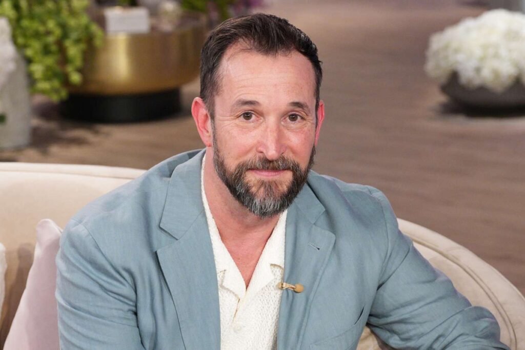 noah wyle age