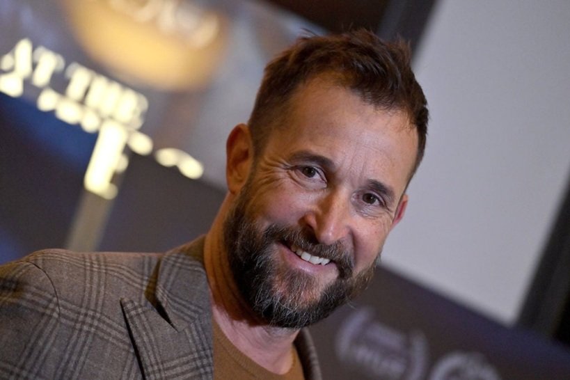 noah wyle age
