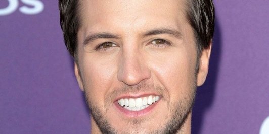 luke bryan age