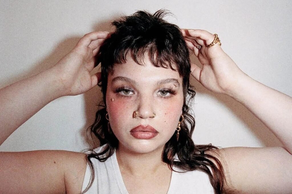 Lola Young: Age – Biography, Life, Career, and Full Details lola young age