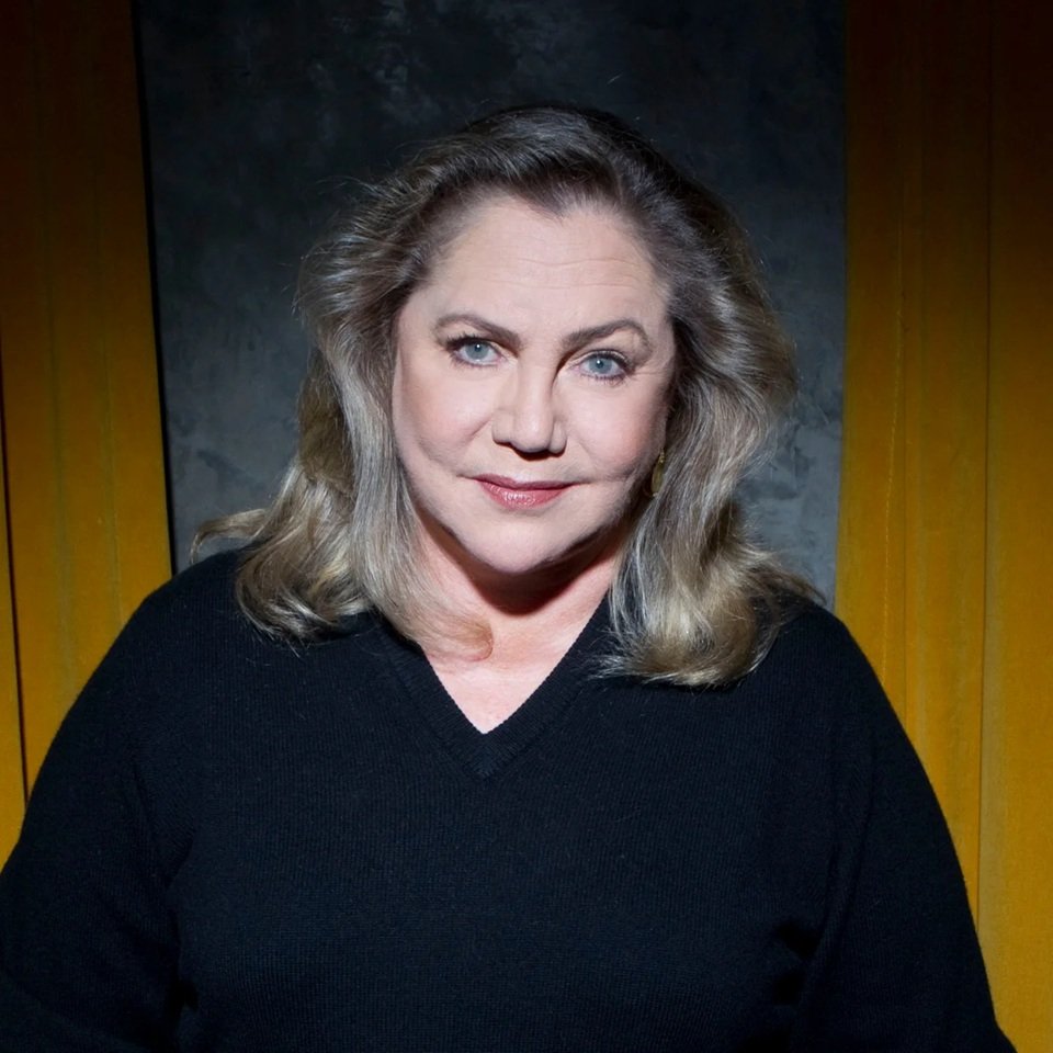 kathleen turner age
