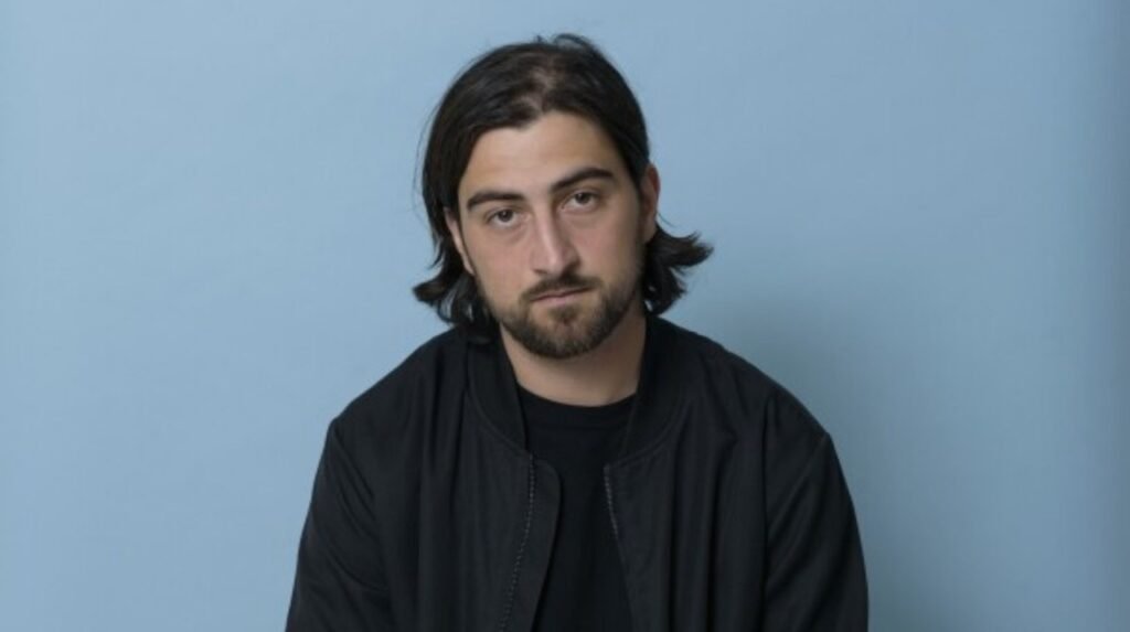 noah kahan age
