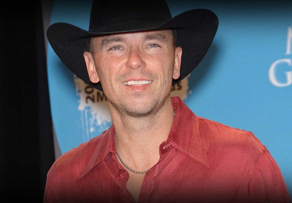 kenny chesney age