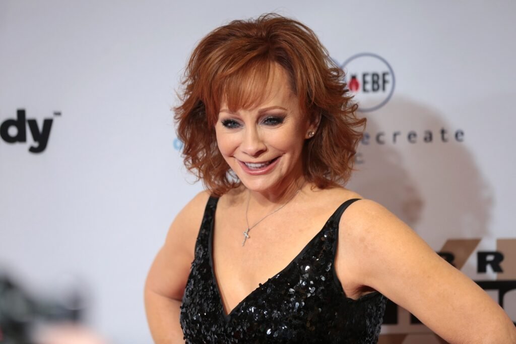 reba mcentire age