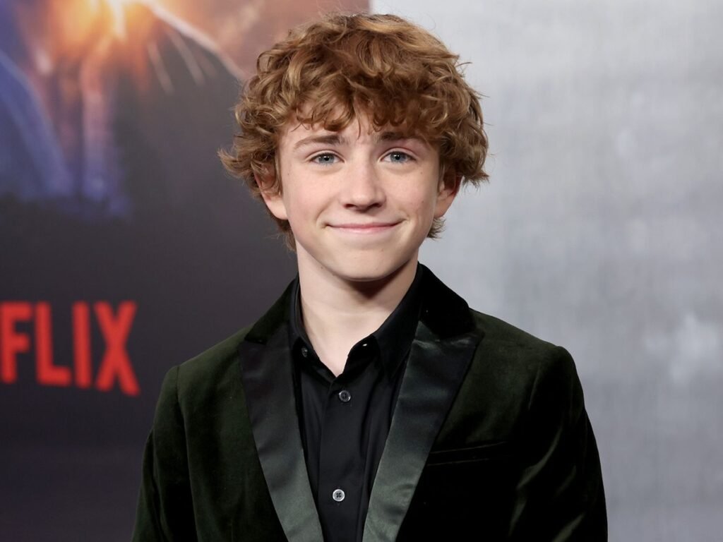 walker scobell age